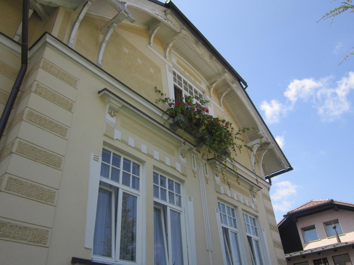 Guest House Veronika โคตเชวิเย ภายนอก รูปภาพ